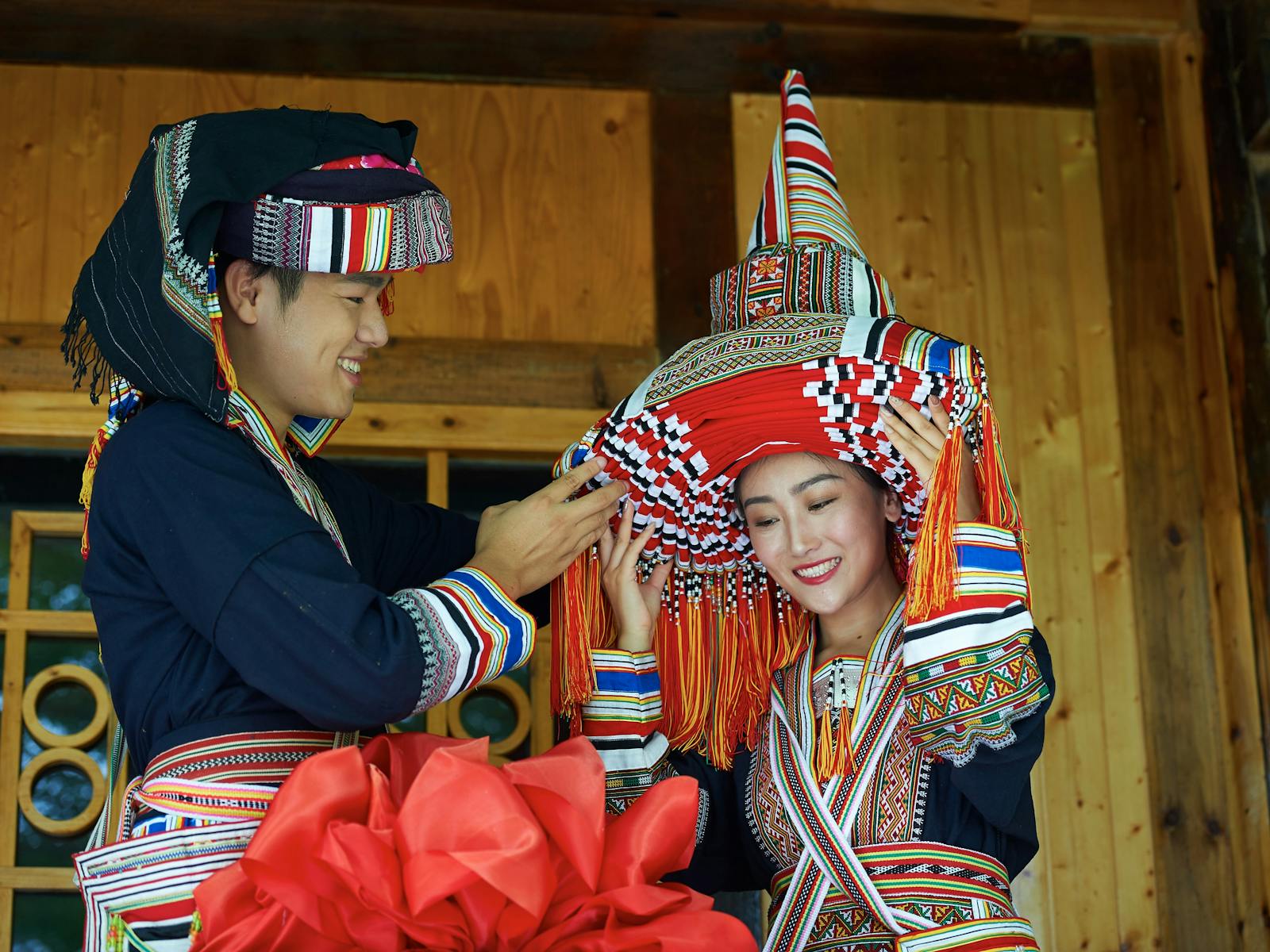 🎉 Local Lecture: Exploring Guangxi Costumes