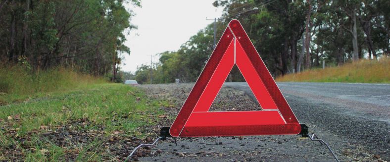 Heavy vehicle warning triangle
