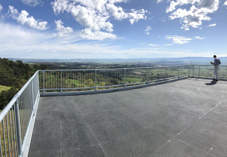 Image of Bathurst Mount Panorama Boardwalk Lookout