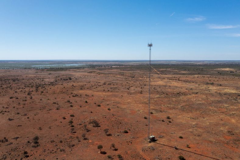 Image of a mobile phone tower near Broken Hill