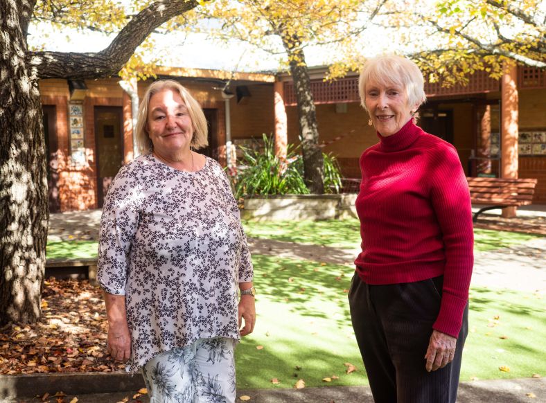 Louise and Robin, supportive and palliative care volunteers in the Blue Mountains