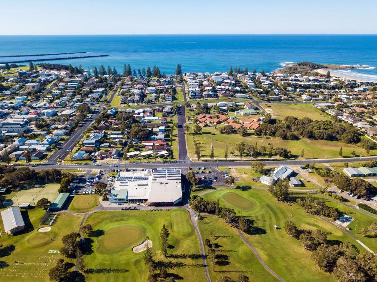 Yamba Golf and Country Club from above