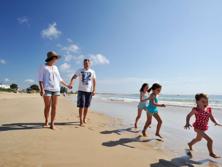 Stockton Beach - Family Playing
