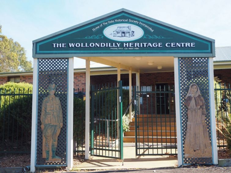 The front entrance to Wollondilly Heritage Center