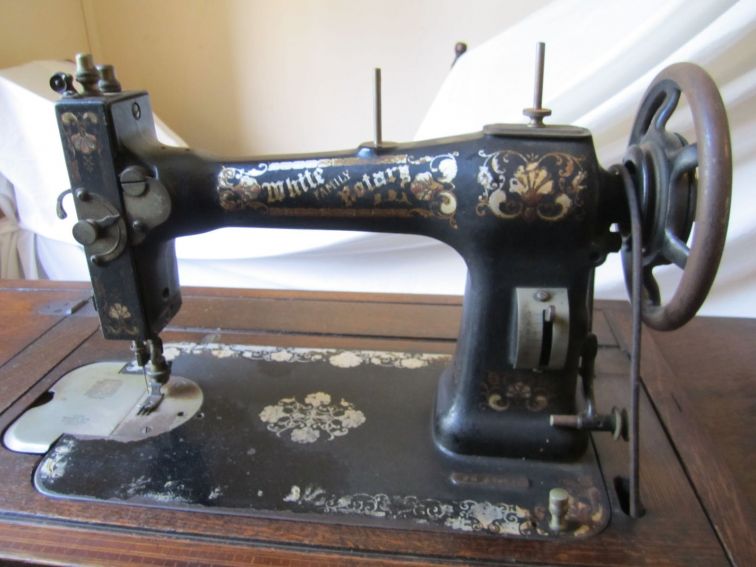 Florence Porter's sewing machine purchased 1910 from Anthony Hordern's on her wedding trip to Sydney