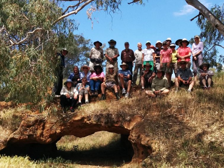 Visit to Ochre Arch by members of the Amateur Geological Society of the Hunter Valley