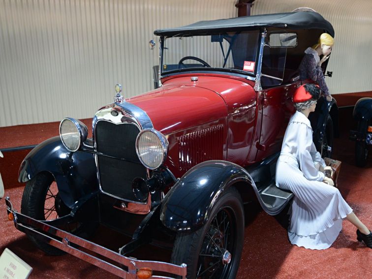 Vintage Motor Vehicle at McFeeter Motor Museum