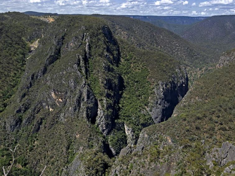Slot Canyon, Adams Lookout, Bungonia National Park. Photo: Ford Kristo/NSW Government