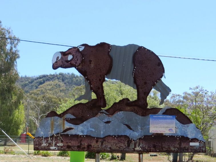 Diprotodon Drive sculpture