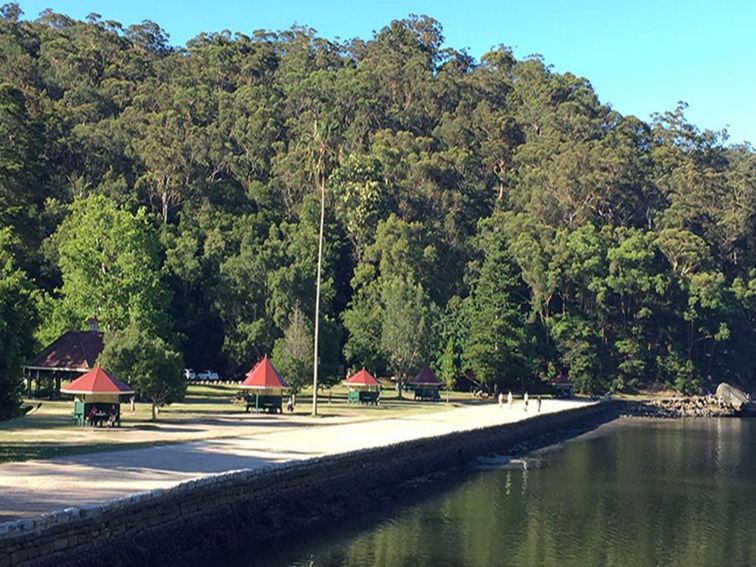 Bobbin Head picnic area offers plenty of space and is a popular fishing spot in Ku-ring-gai Chase