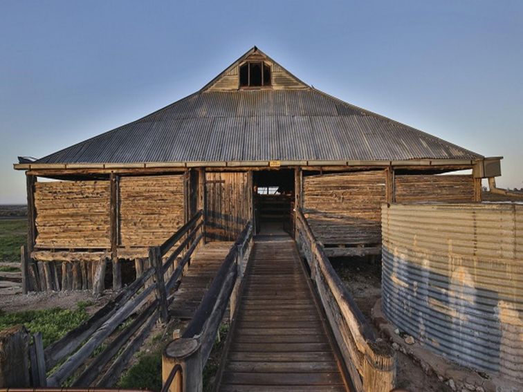 Mungo Woolshed in Mungo National Park. Photo: Vision House Photography/OEH
