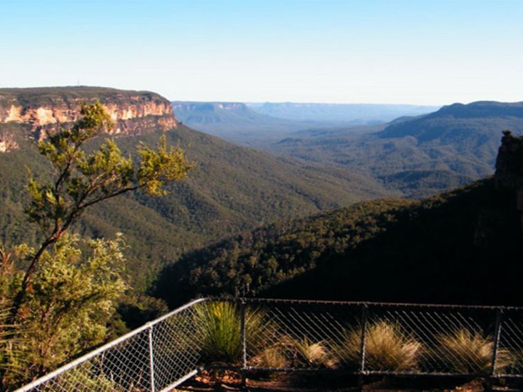The view from the Valley of the Waters lookout in Katoomba area, Blue Mountains National Park.