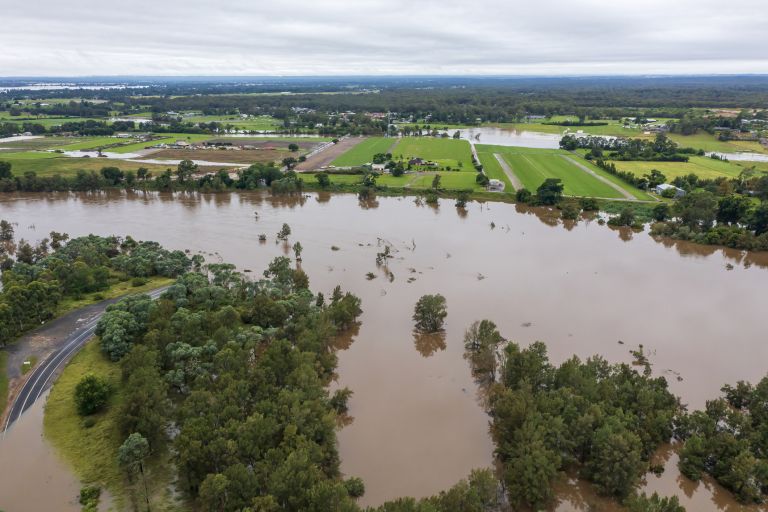 Grants flooded Hawkesbury River