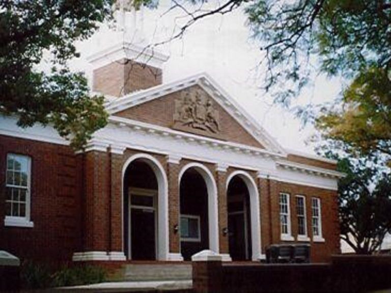 Griffith Court House
