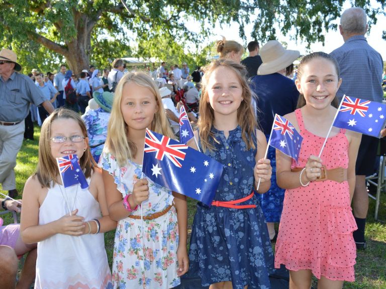four children holidaung australian flags