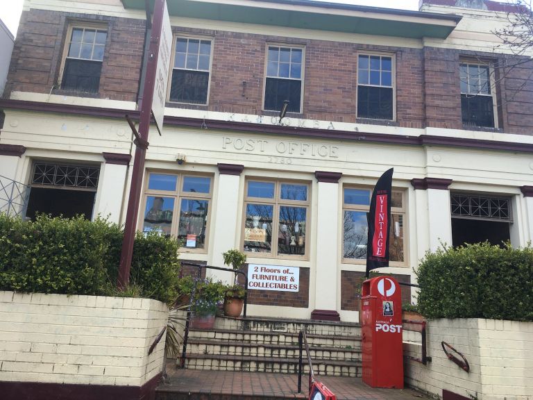 The old Post Office Building at 59 Katoomba Street