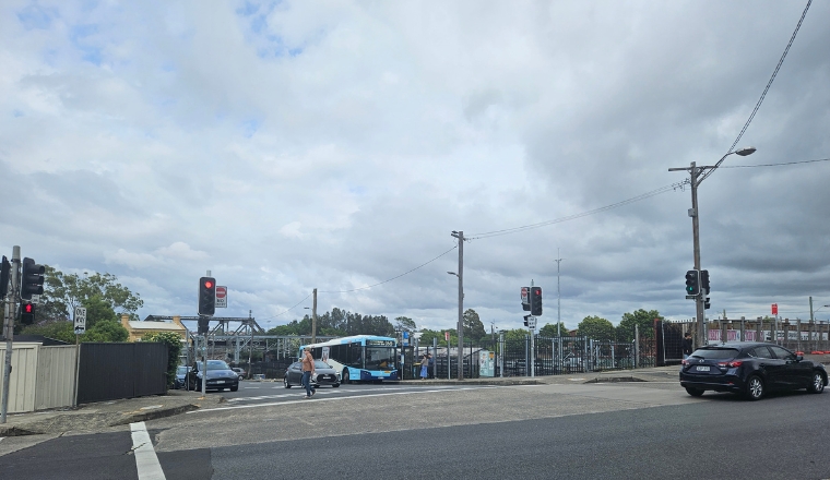 A front view of Railway Road and Burrows Avenue in Sydnenham NSW