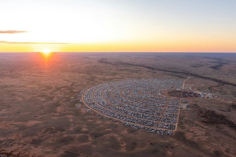 An aerial photo of the Broken Hill Mundi Mundi Bash