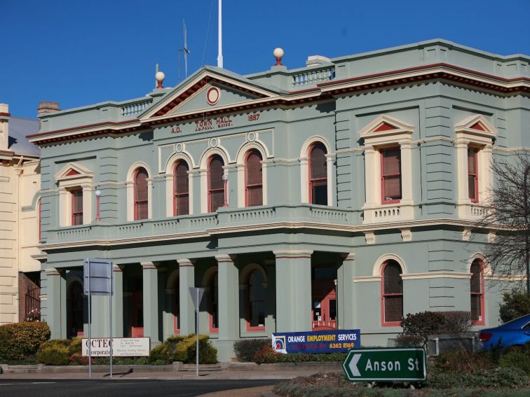 Historic Town Hall, Anson Street, Orange