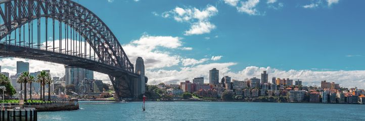An image of the harbour bridge and bay on a sunny day